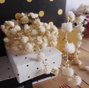 Wired Ivory Pom Poms with Gold Tinsel - 10yd