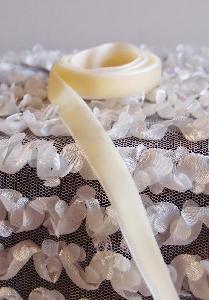 Ivory 3/8" Velvet Ribbon