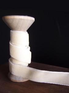 Ivory 5/8" Velvet Ribbon