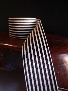 Black & Ivory Seersucker Striped Grosgrain - Black & Ivory Striped