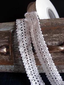 White Lace Ribbon - 1" x 10Y