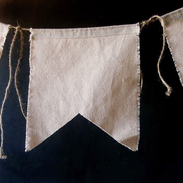 Linen Swallow Tail Pennants