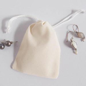 Ivory Velvet Bags 3x4 - 100pcs/pack. 1 pack minimum.