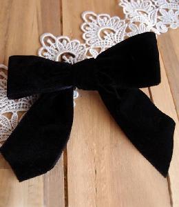 Black Velvet Bow