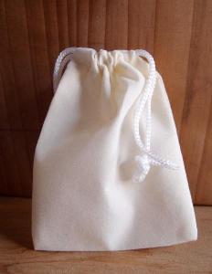 Ivory Velvet Bags - 100pcs/pk. 1 pack minimum.