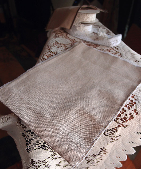 Linen Pouch with White Serged Edge - 7 3/4" x 10"