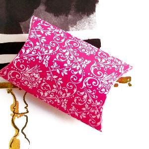 Hot Pink & White Damask Print Pillow Boxes - 144pcs/inner case, 864pcs/ master case