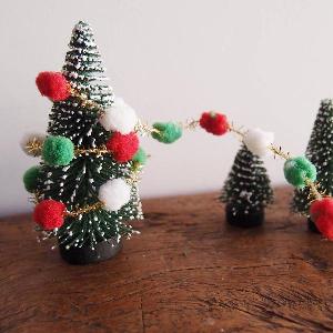White, Red & Green Pom Poms with Gold Tinsel Wired String - 10yd