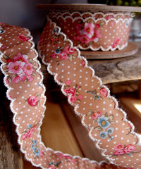 Brown Vintage Floral Ribbon with Scalloped Edge