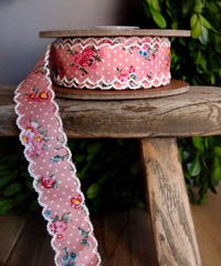 Pink Vintage Floral Ribbon with Scalloped Edge